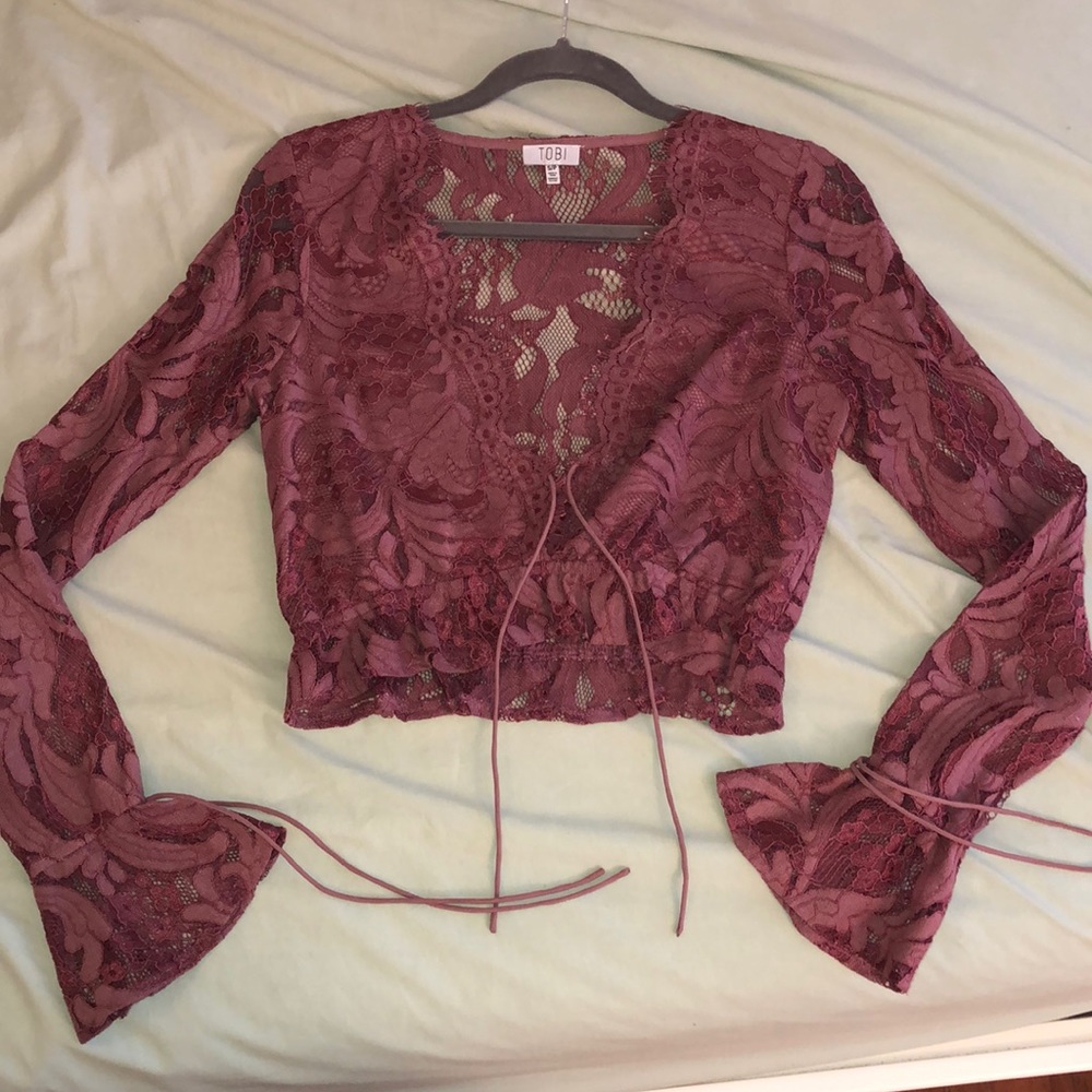Beautiful mauve pink lace crop top